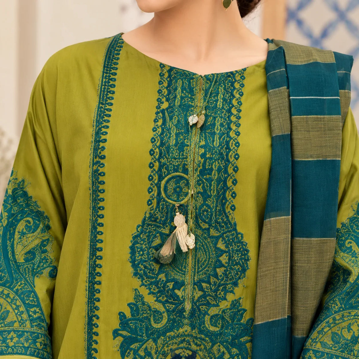 Olive Green Dhanak Embroidered 3-Piece Winter Suit with Wool Shawl – DE-6195