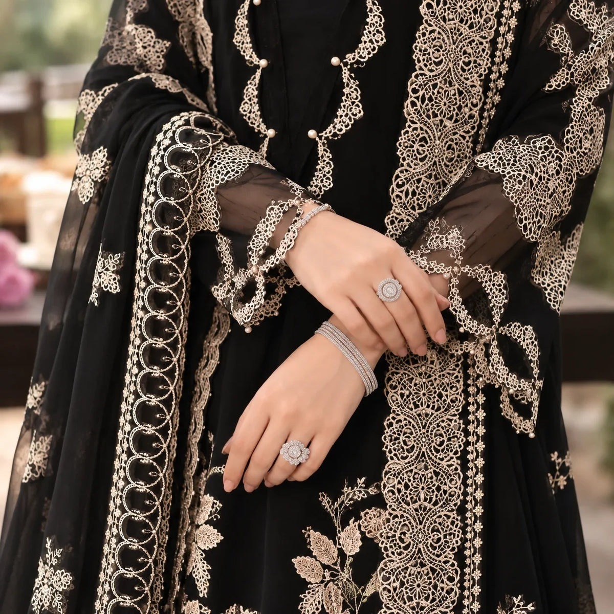 Luxury Dhanak Embroidered 3-Piece Winter Suit – DE-6124 | Black & Red